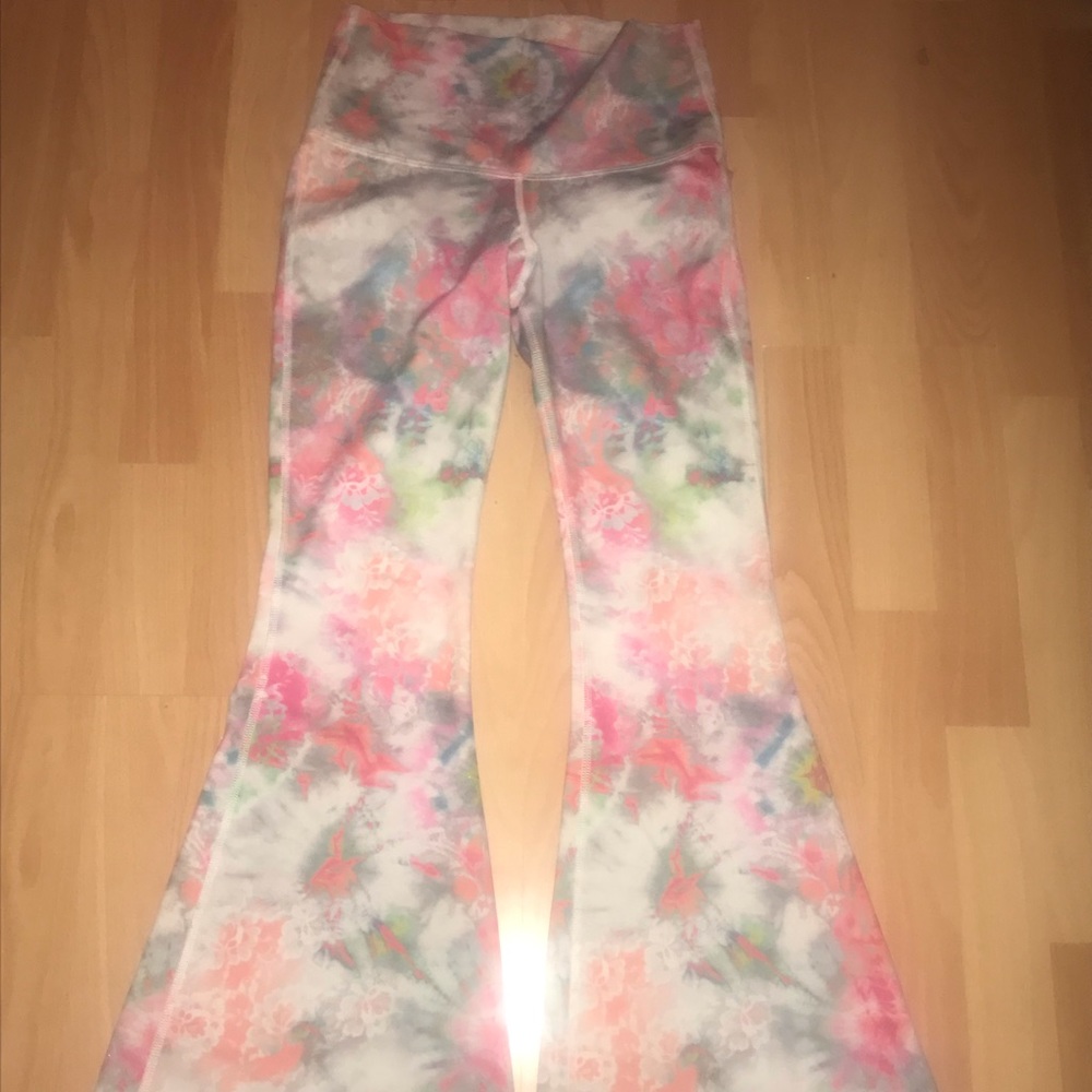 Mika Yogawear Bella Luna Pants & matching Lola Top